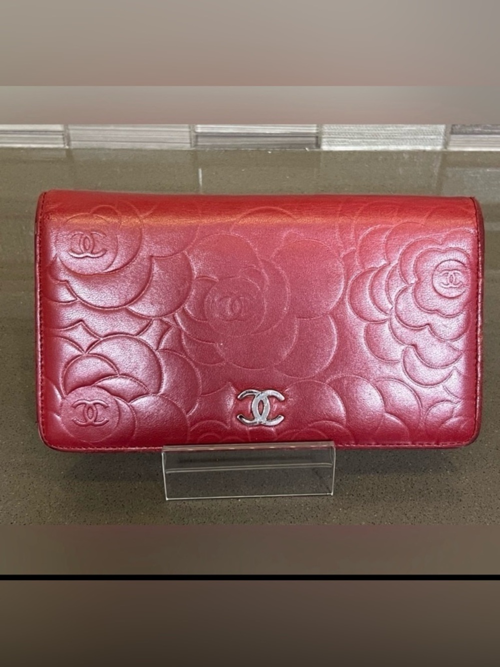 CHANEL Retired Camellia Lambskin Red Wallet w/ Box Dust Wrap and Authentic Card